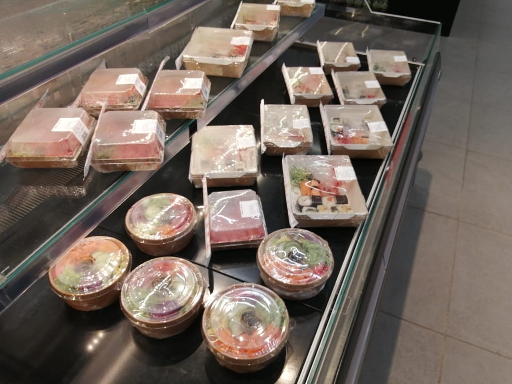 Sélection de poke bowls